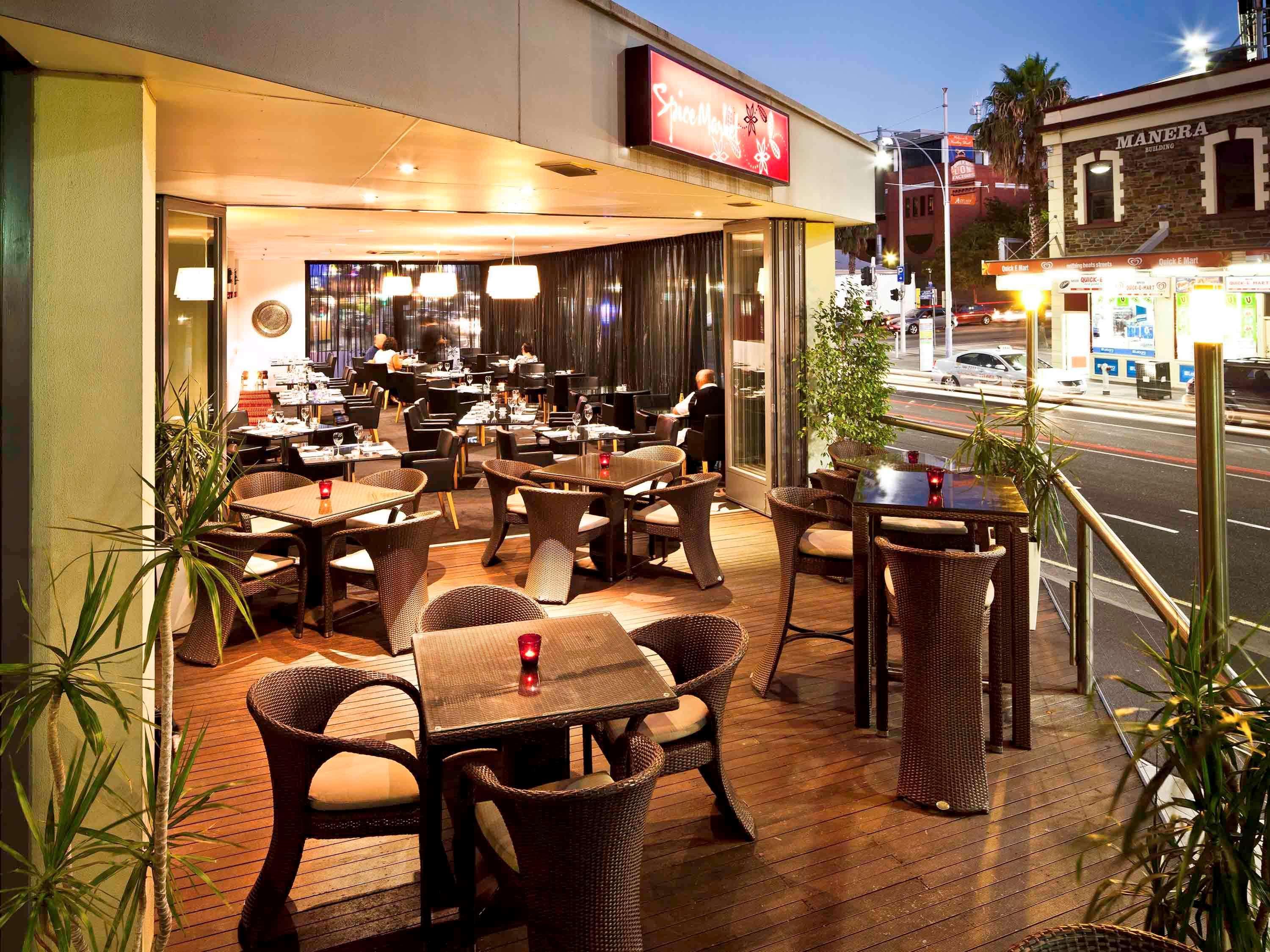Adelaide Rockford Hotel Bagian luar foto