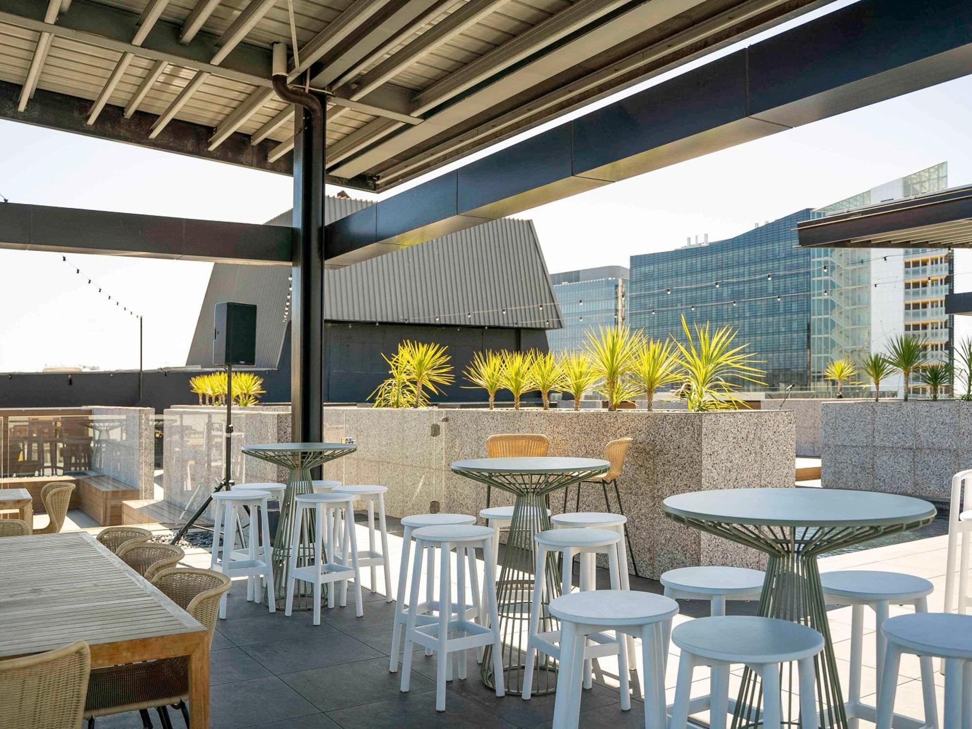 Adelaide Rockford Hotel Bagian luar foto