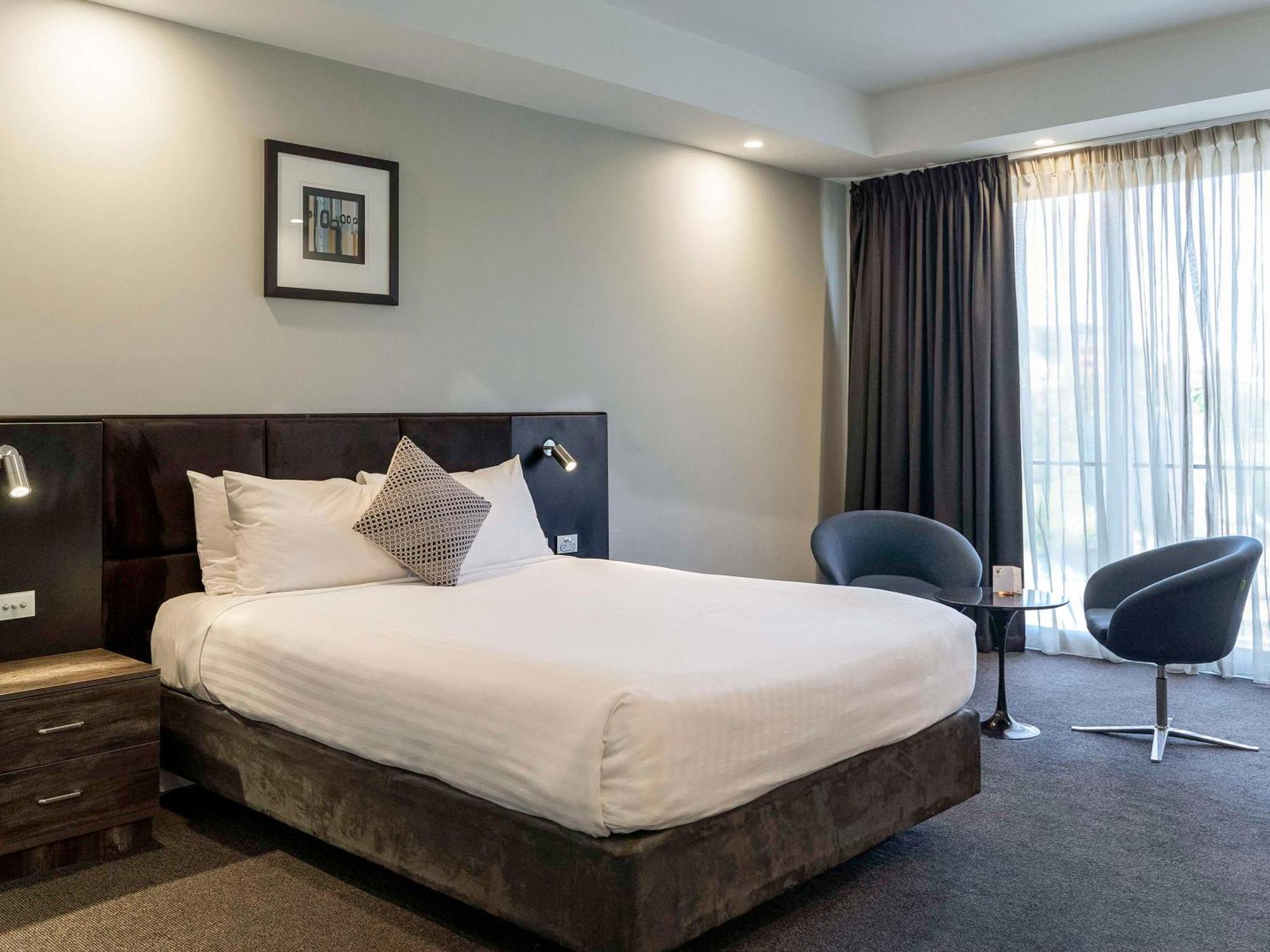 Adelaide Rockford Hotel Bagian luar foto