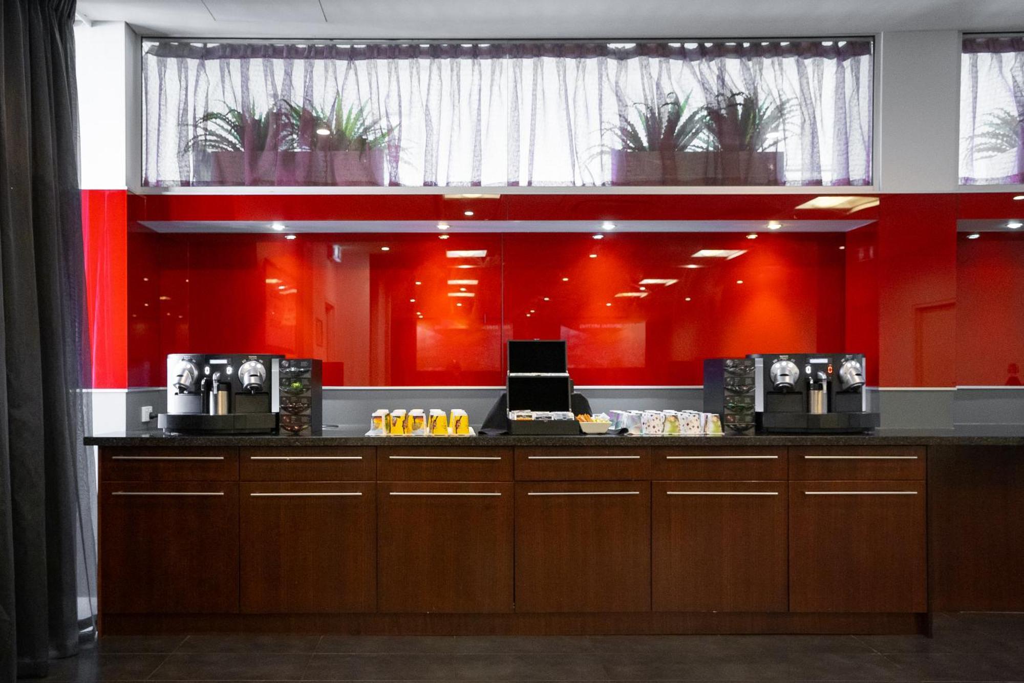 Adelaide Rockford Hotel Bagian luar foto