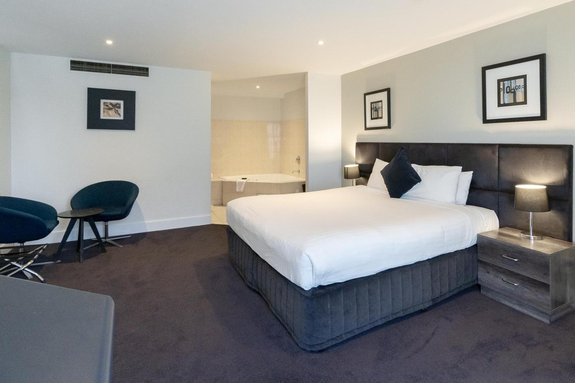 Adelaide Rockford Hotel Bagian luar foto