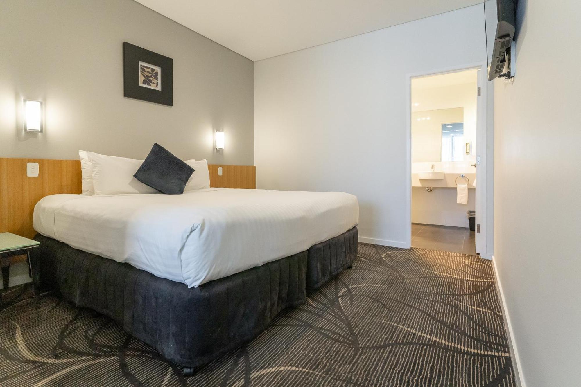 Adelaide Rockford Hotel Bagian luar foto